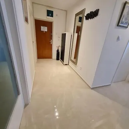 Apartment Mira Zadar