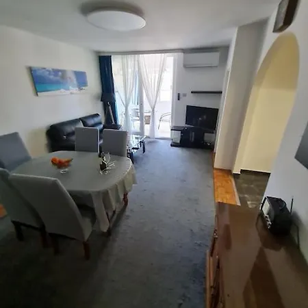 Apartment Mira Zadar
